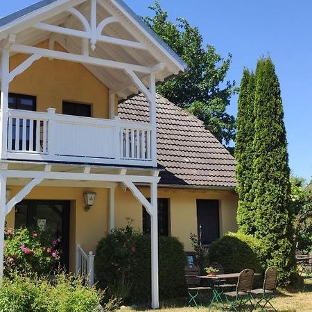 Wirtshaus Neuenkirchen Hotel Neuenkirchen auf Rugen Luaran gambar