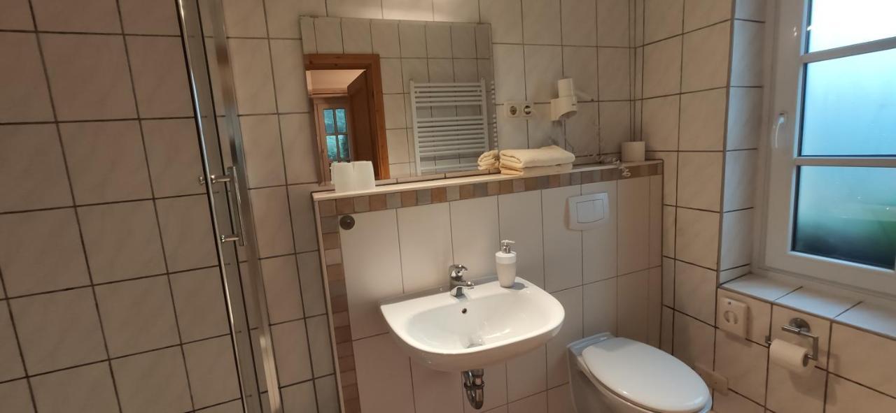 Wirtshaus Neuenkirchen Hotel Neuenkirchen auf Rugen Luaran gambar